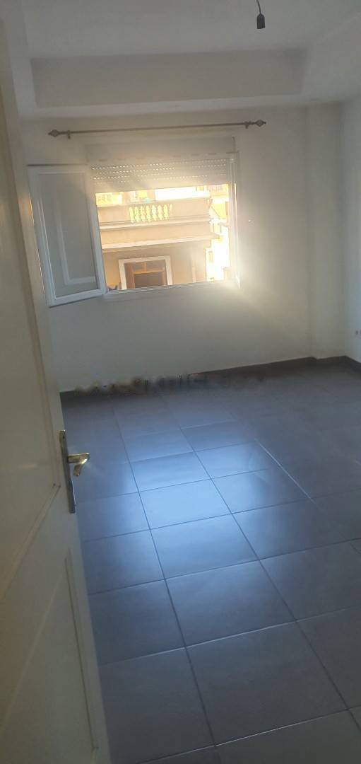 Location Appartement F4 El Magharia