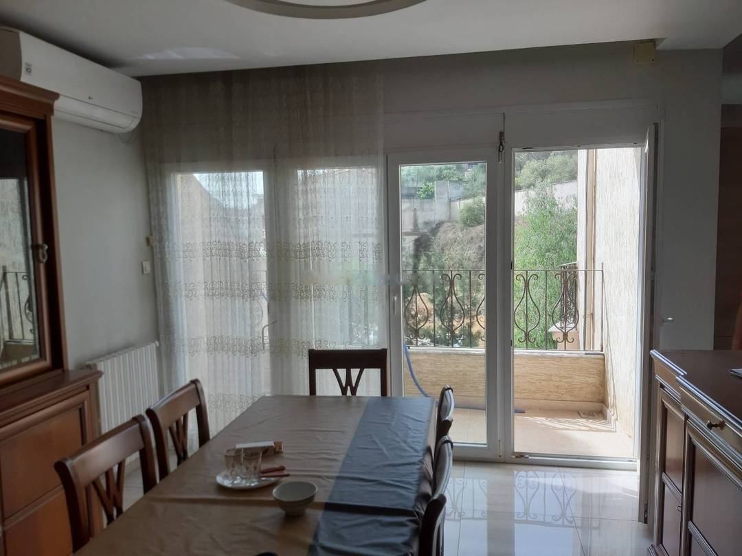 Location Appartement F6 Birkhadem