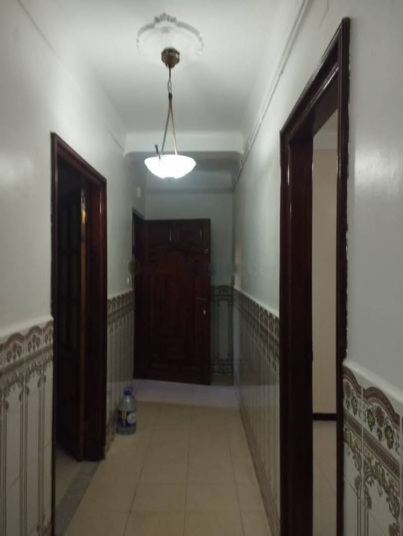 Location Appartement F3 Djasr Kasentina