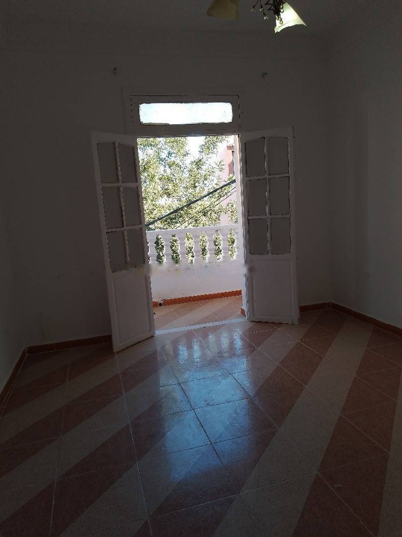 Location Niveau de villa F4 Djasr Kasentina