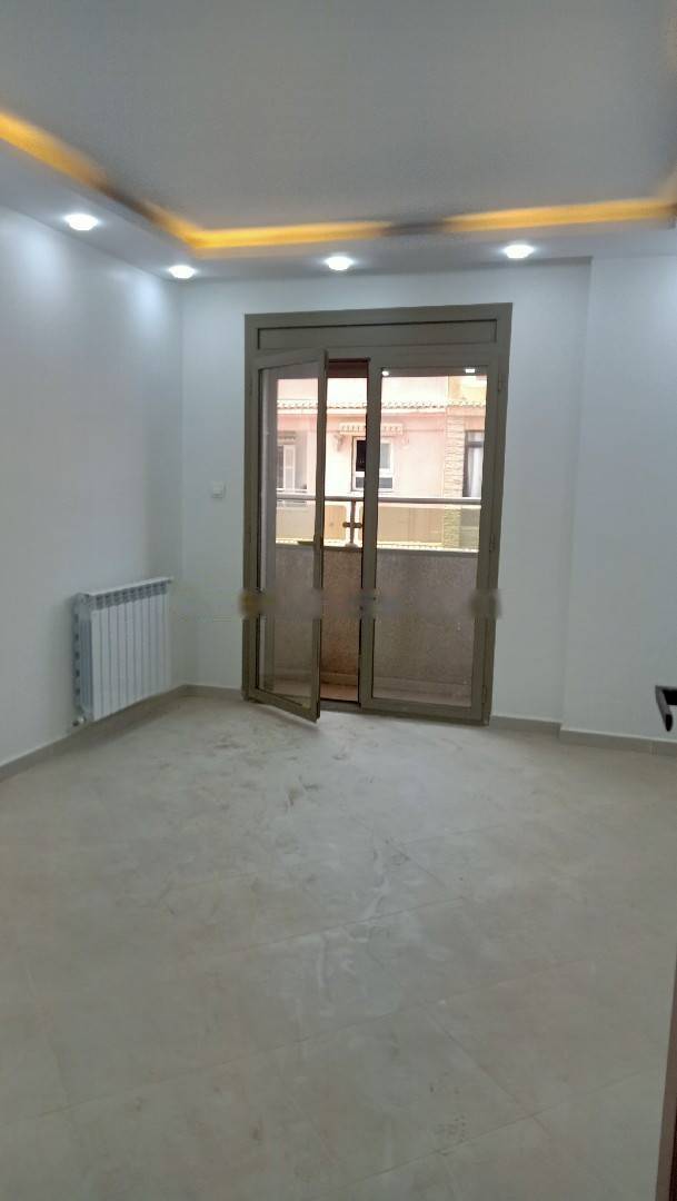 Location Appartement F5 Birkhadem