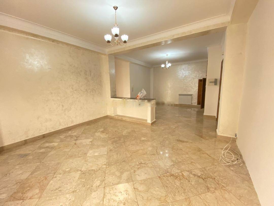 Location Appartement F4 Birkhadem