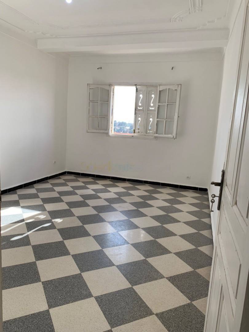 Location Niveau de villa F5 Kouba