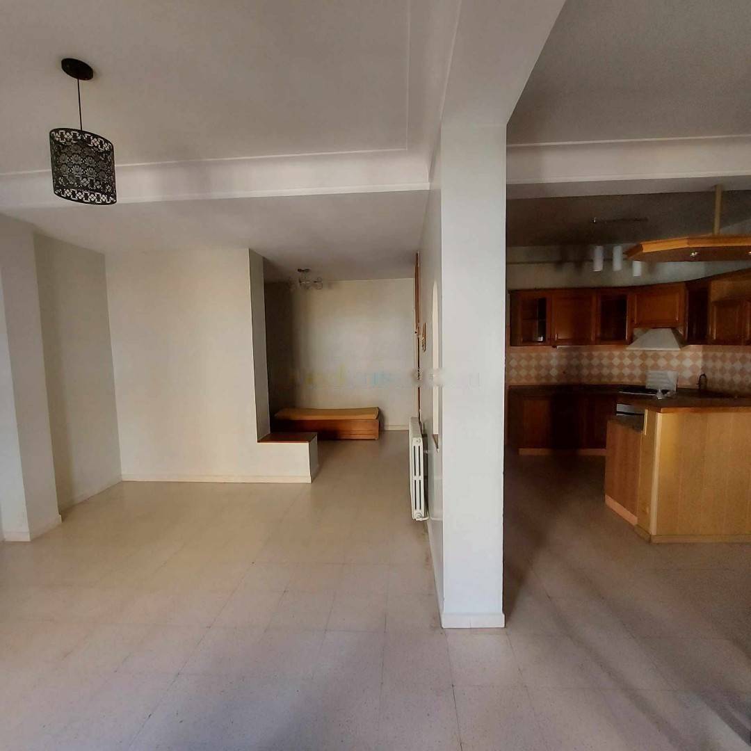 Location Niveau de villa F4 Cheraga