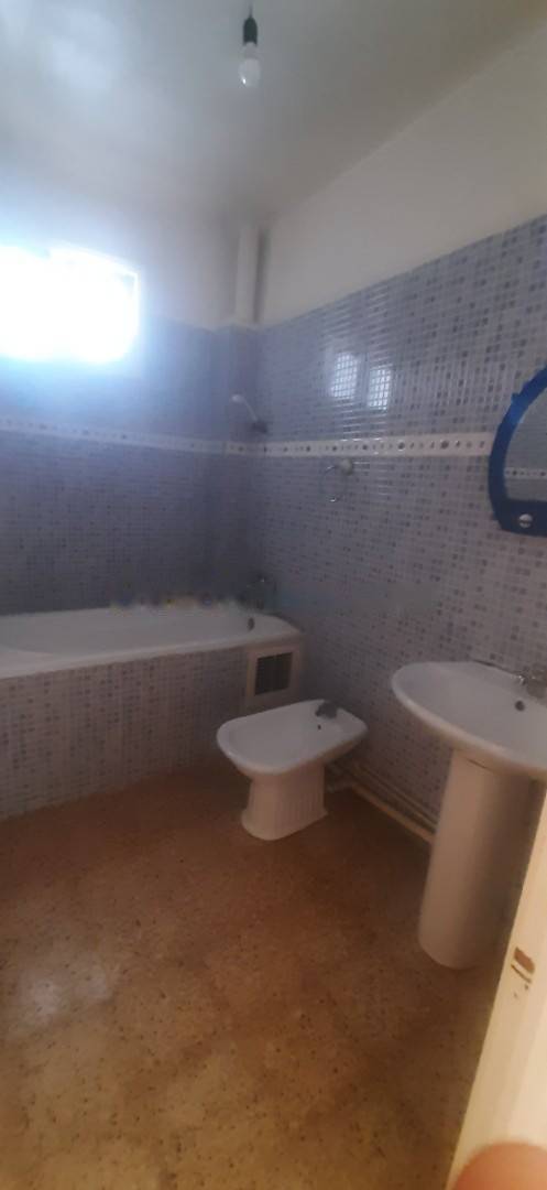 Location Appartement F3 Bouzareah