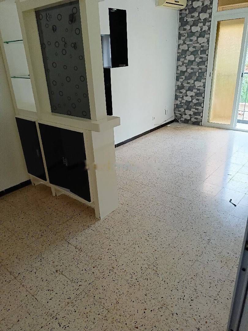 Location Niveau de villa F3 Dar El Beida