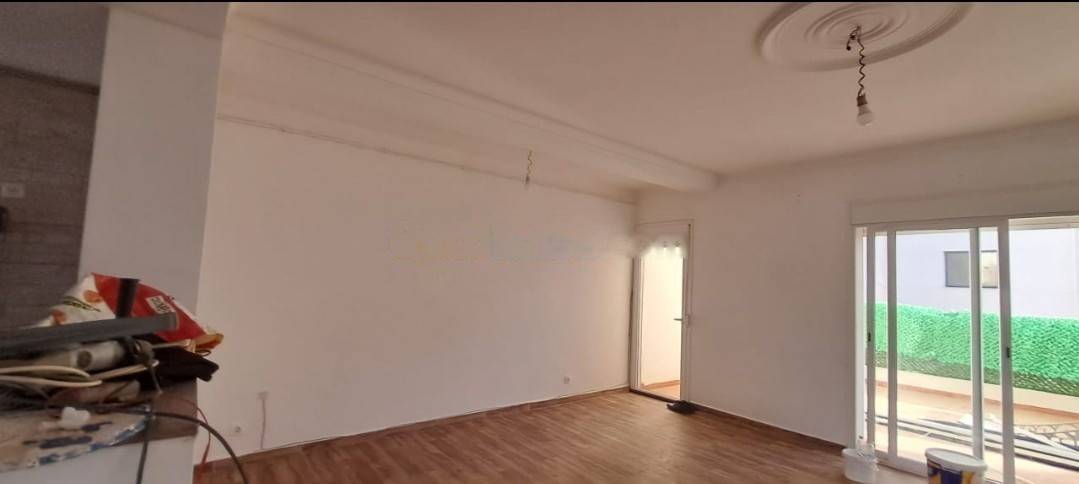 Location Appartement F5 El Achour