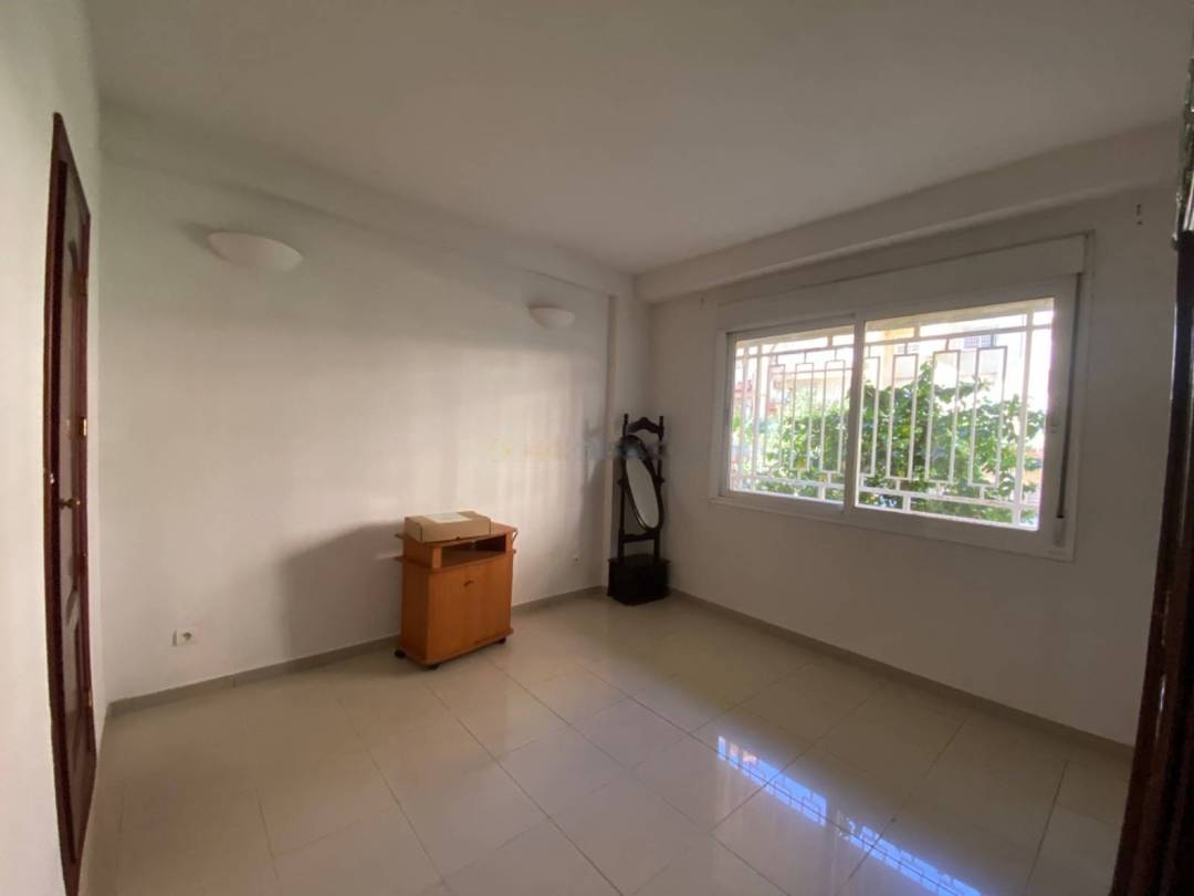 Location Appartement F3 El Achour