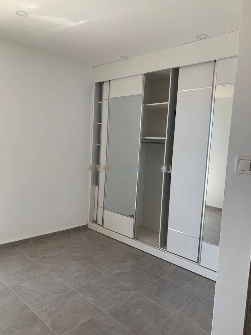 Location Appartement F4 Birkhadem