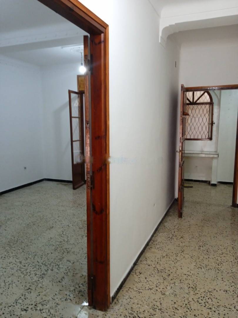 Location Niveau de villa F3 Dar El Beida