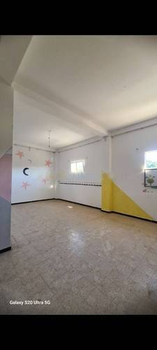 Location Local F3 Souidania