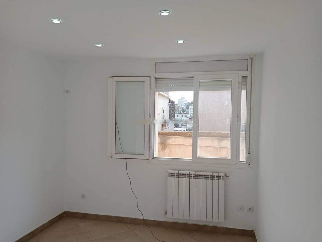 Location Appartement F5 Hussein Dey