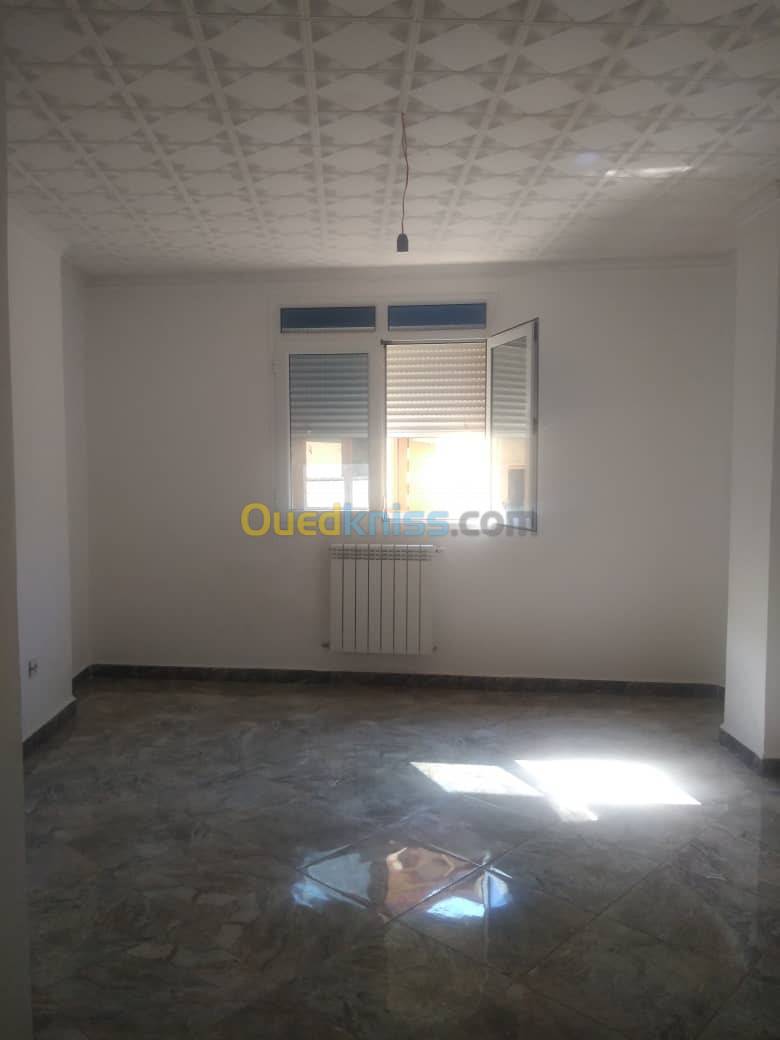 Location Niveau de villa F4 Bordj El Bahri