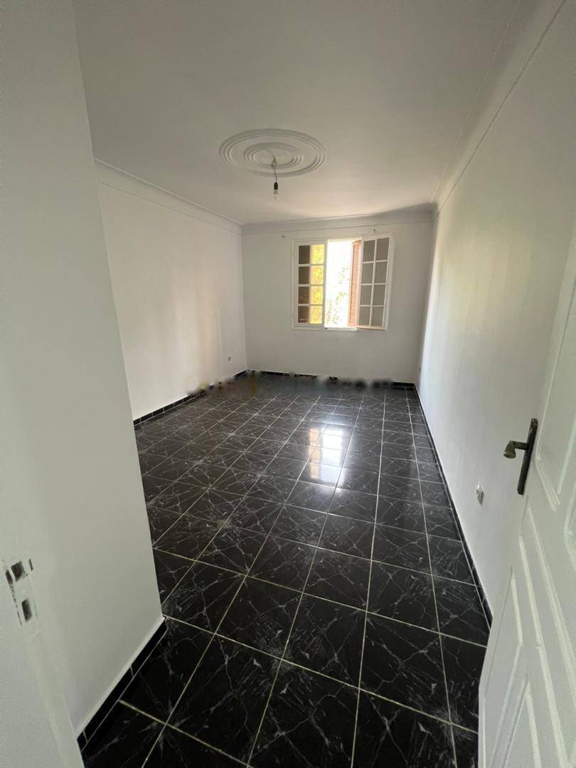Location Appartement F4 Zeralda