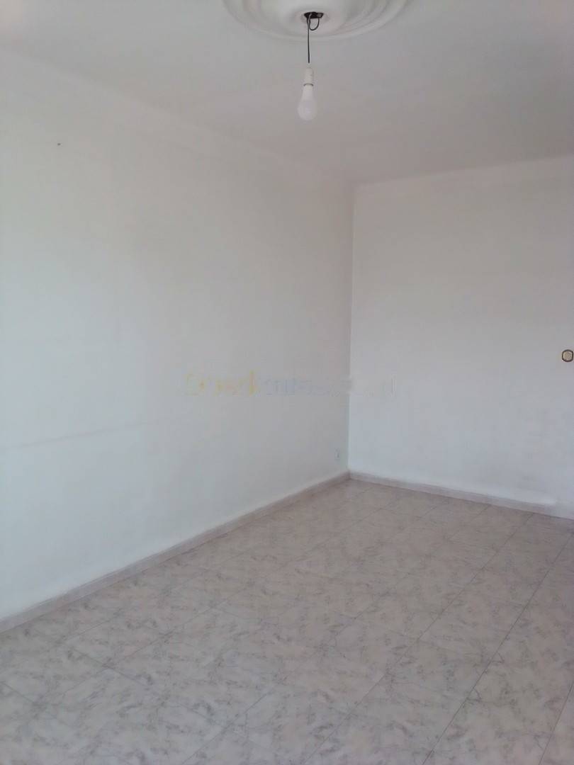 Location Appartement F4 Bir Mourad Rais