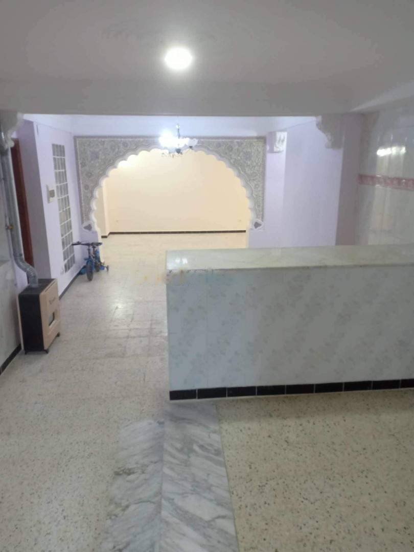 Location Appartement F3 Birkhadem