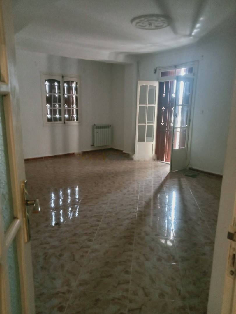 Location Niveau de villa F4 Ouled Fayet