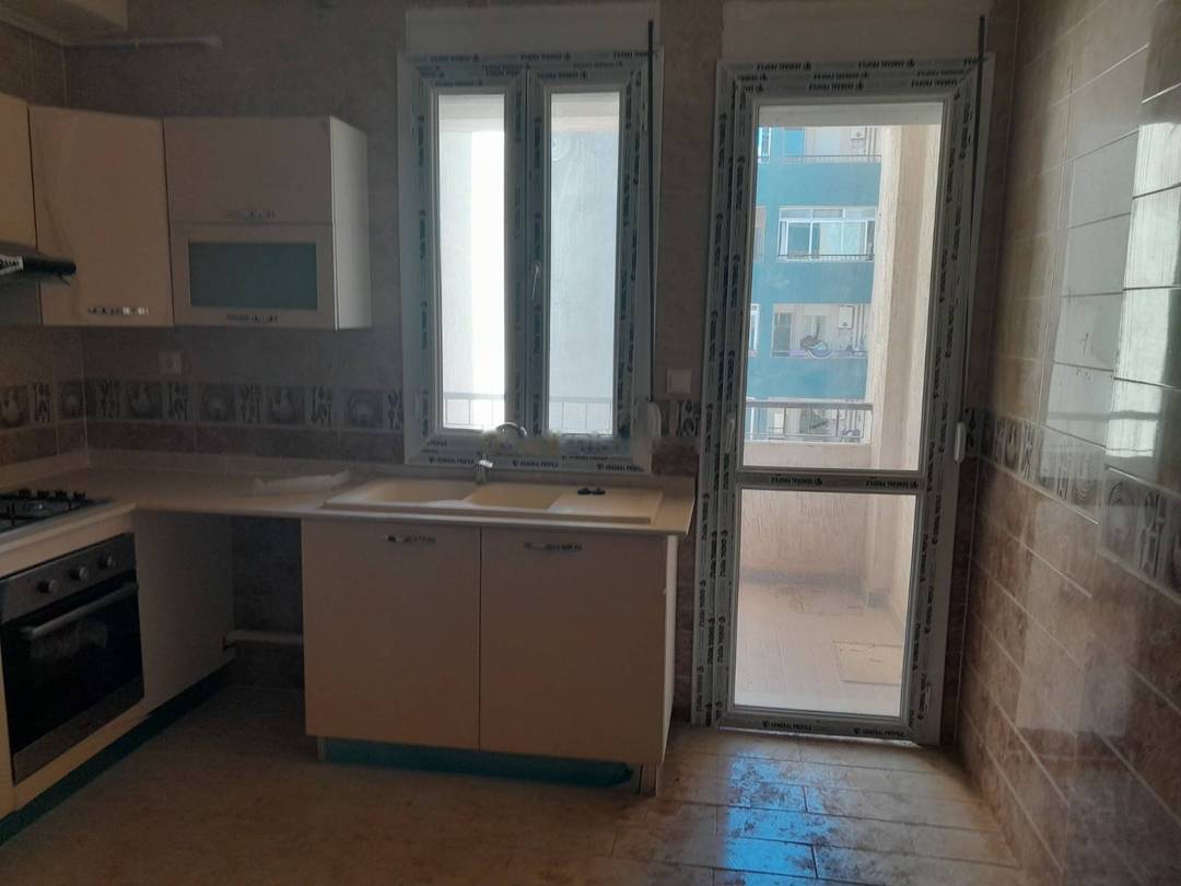 Location Appartement F4 Souidania