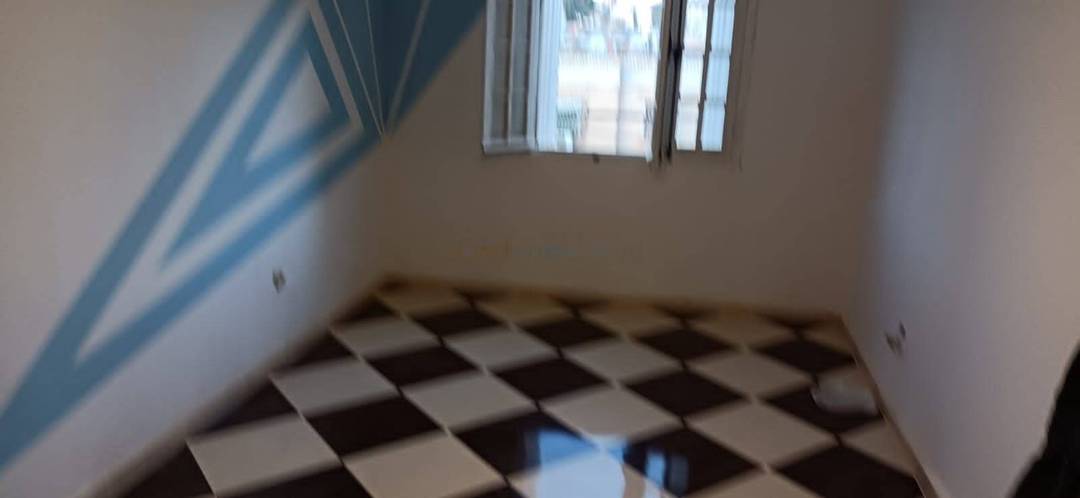 Location Appartement F4 Birkhadem