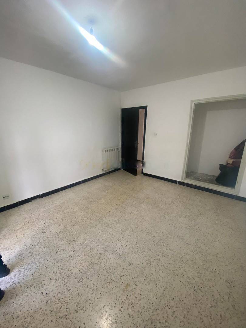 Vente Appartement F4 Bouzareah