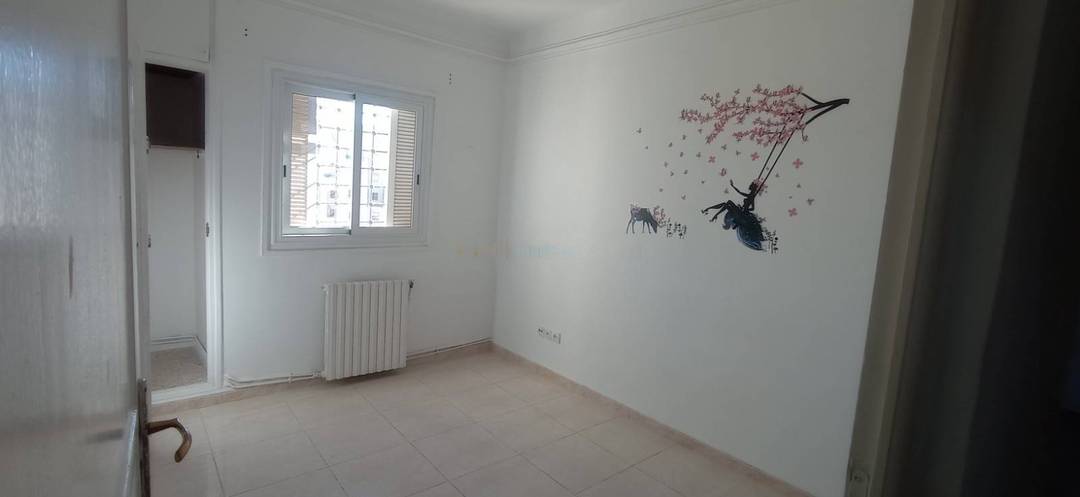 Location Appartement F4 El Achour