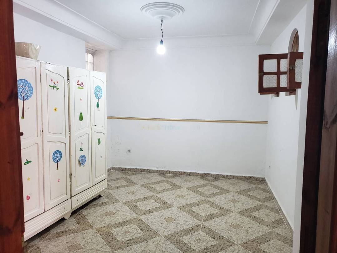 Location Niveau de villa F4 Bouzareah