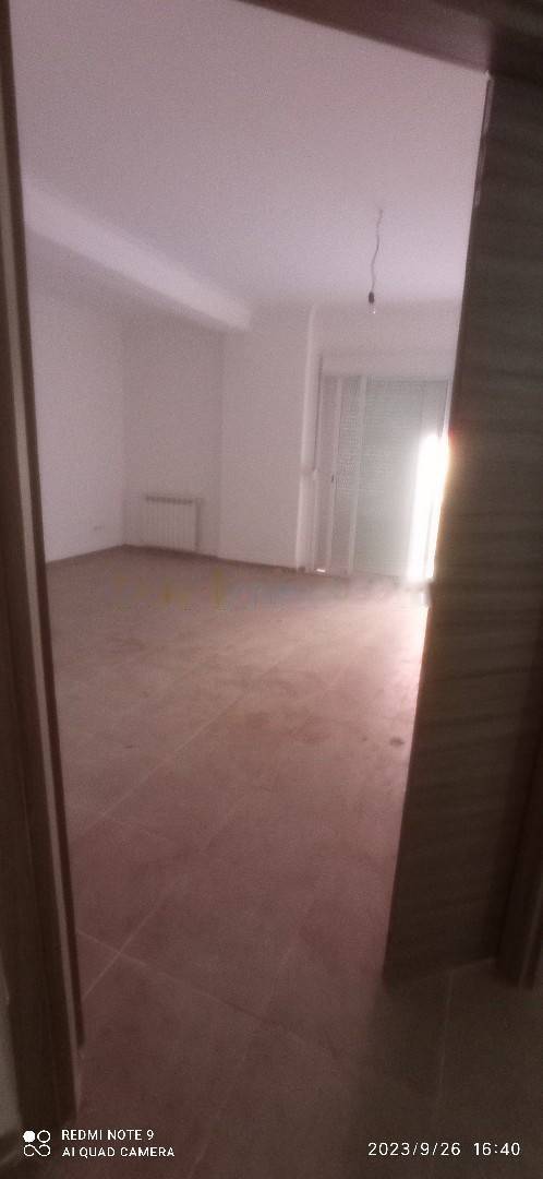 Location Appartement F4 Dely Ibrahim