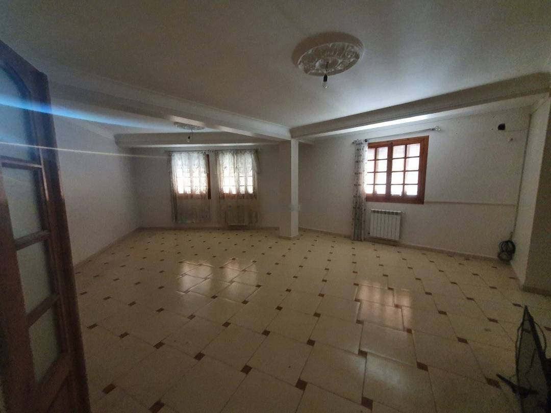 Location Niveau de villa F5 Ouled Fayet
