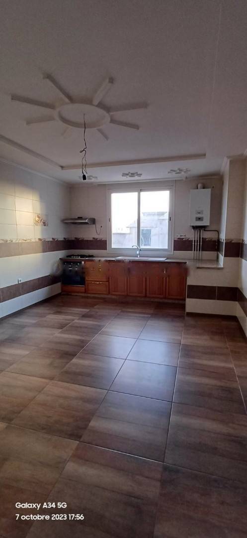 Location Appartement F3 Birkhadem