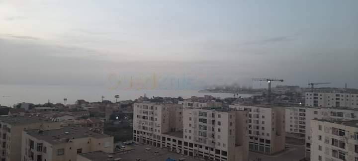 Location Appartement F4 Bordj El Bahri