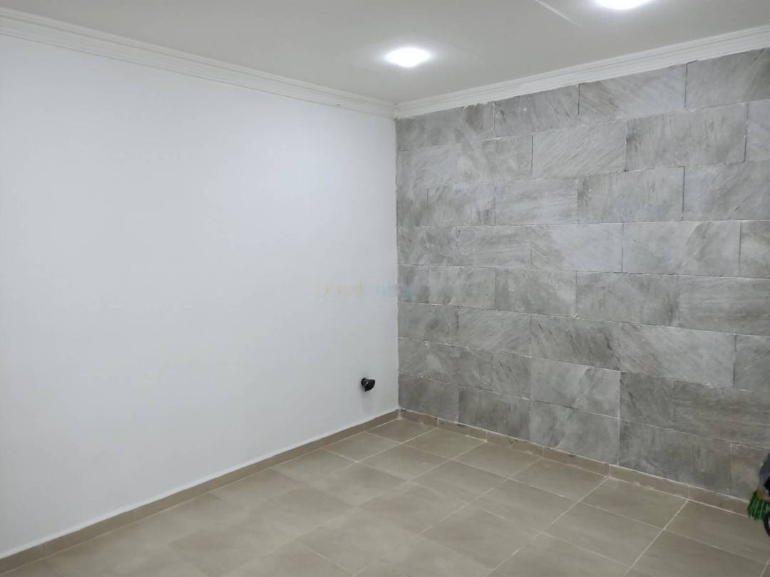 Location Appartement F3 Dely Ibrahim