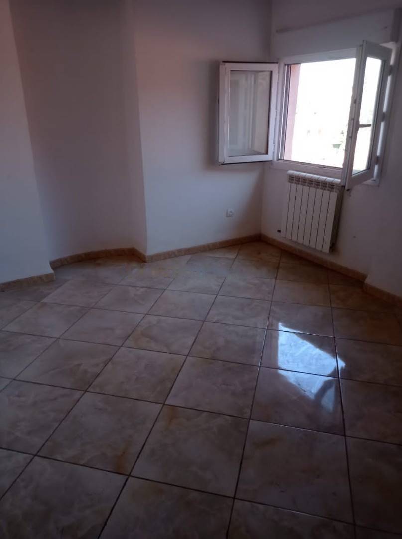 Location Appartement F3 Birkhadem