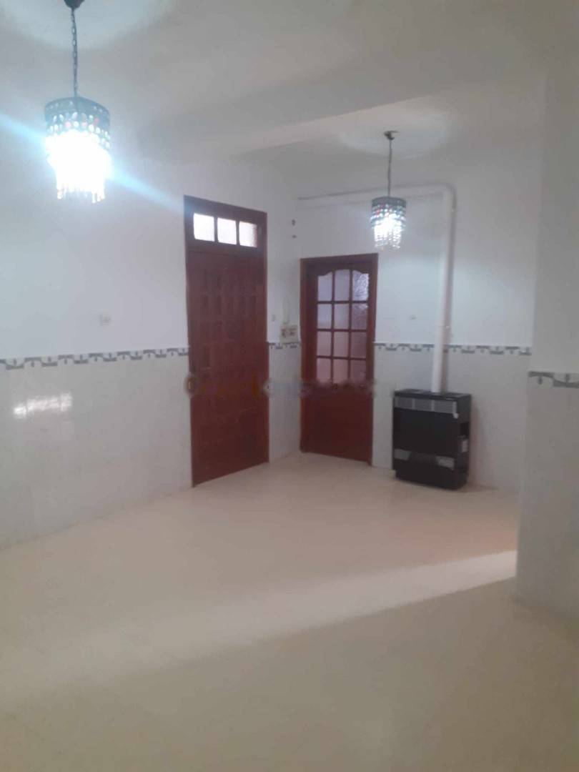 Location Niveau de villa F4 Dely Ibrahim