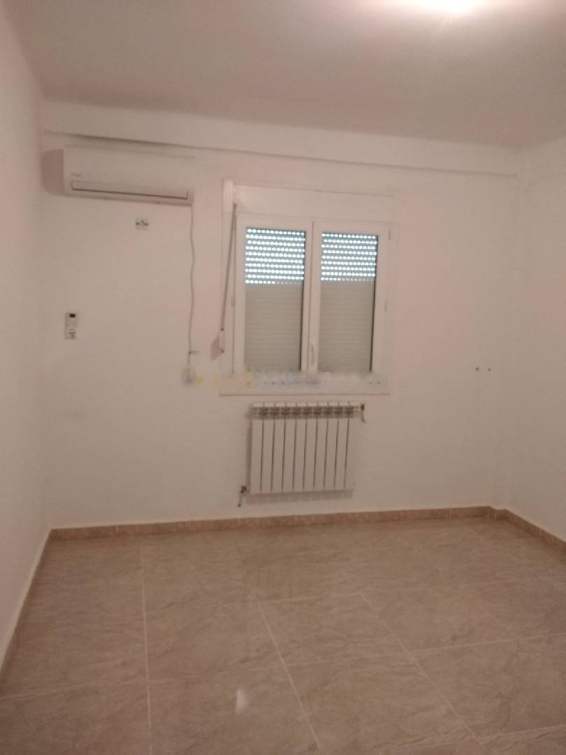 Location Appartement F5 Reghaia