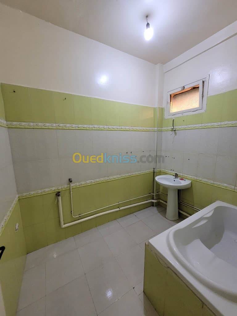 Location Appartement F3 Djasr Kasentina