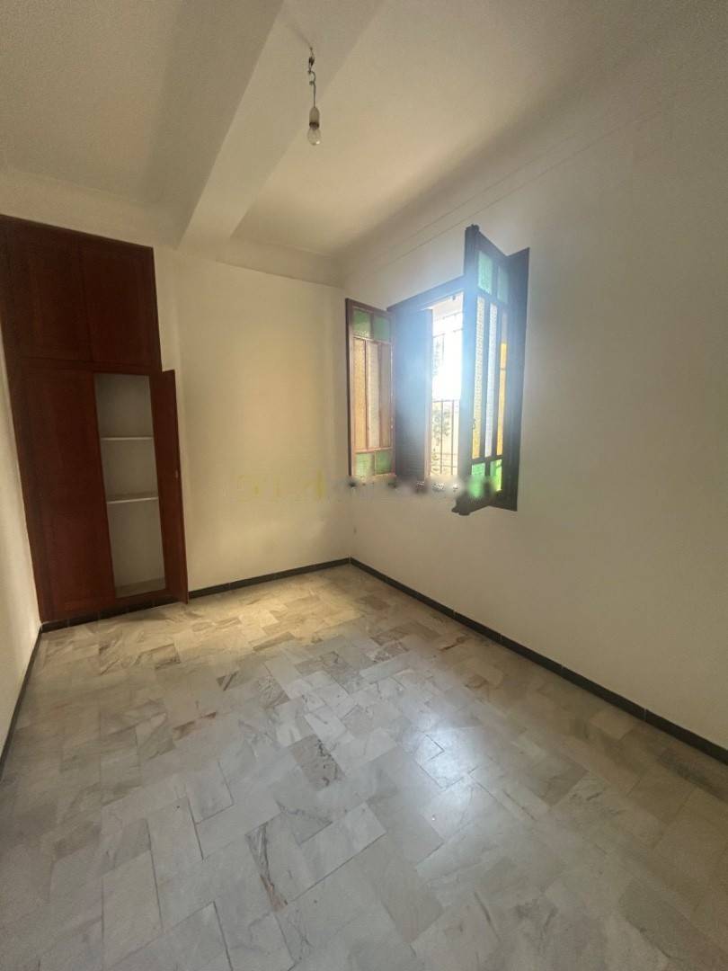 Location Niveau de villa F5 El Biar