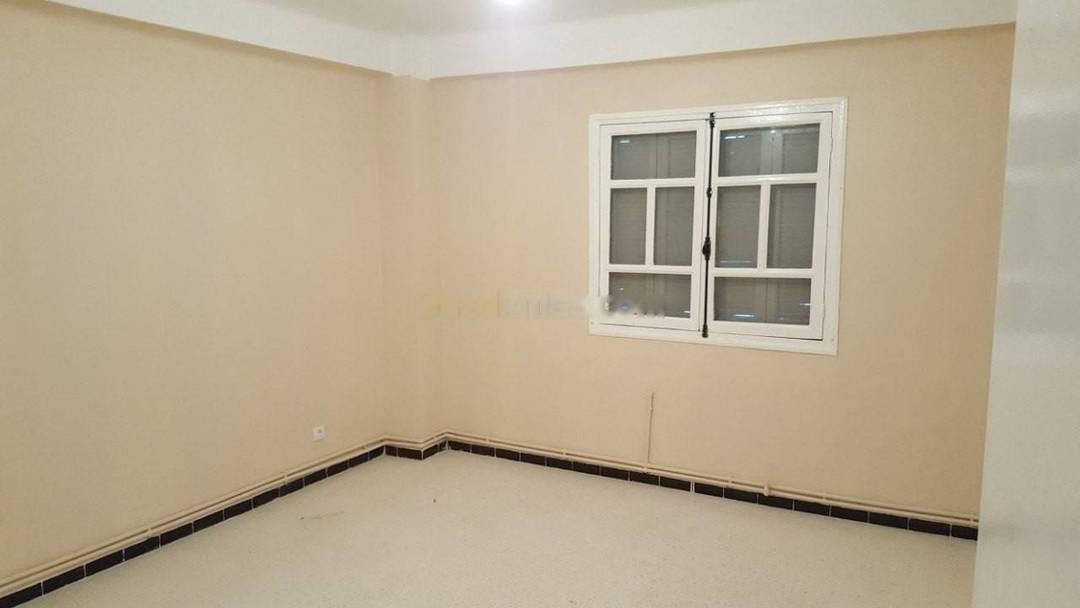 Location Appartement F5 Birkhadem