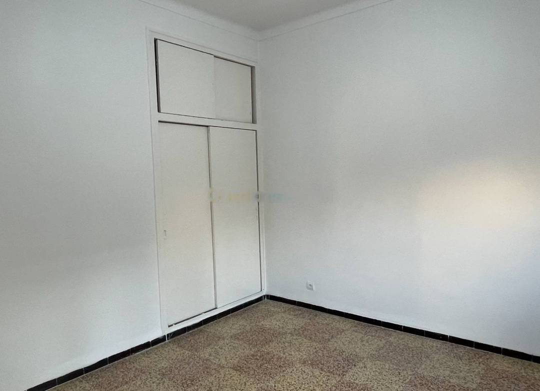 Location Appartement F5 Kouba