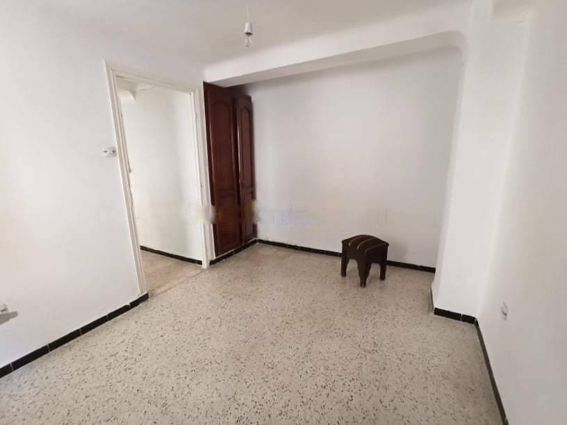 Location Appartement F2 Bab Ezzouar