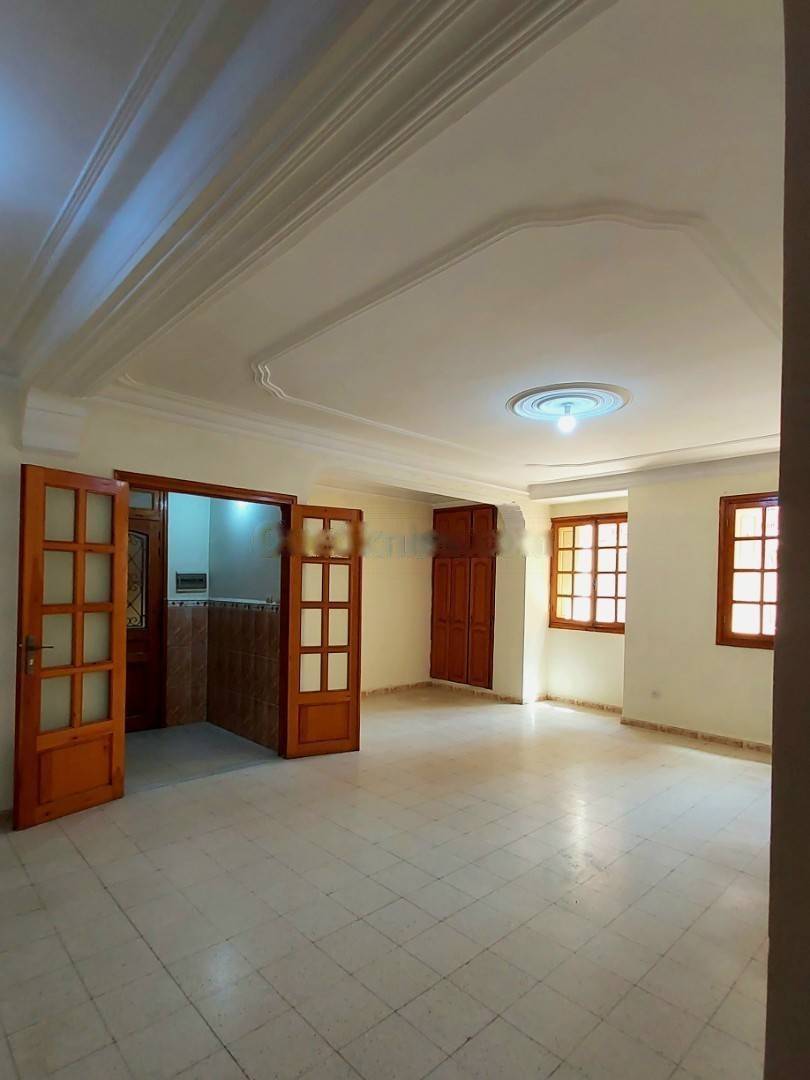 Location Appartement F5 Birkhadem