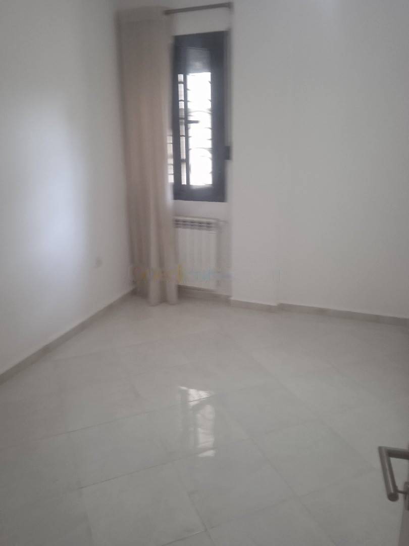 Location Appartement F3 Kouba