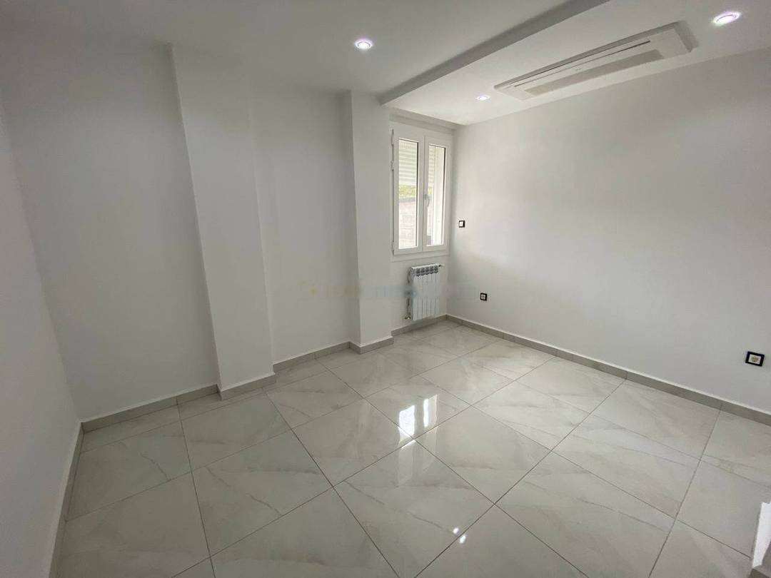 Vente Appartement F3 El Mouradia