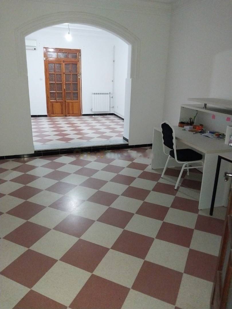 Location Niveau de villa F5 Kouba