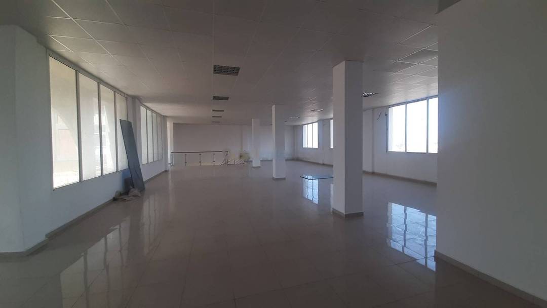 Location Local Dely Ibrahim