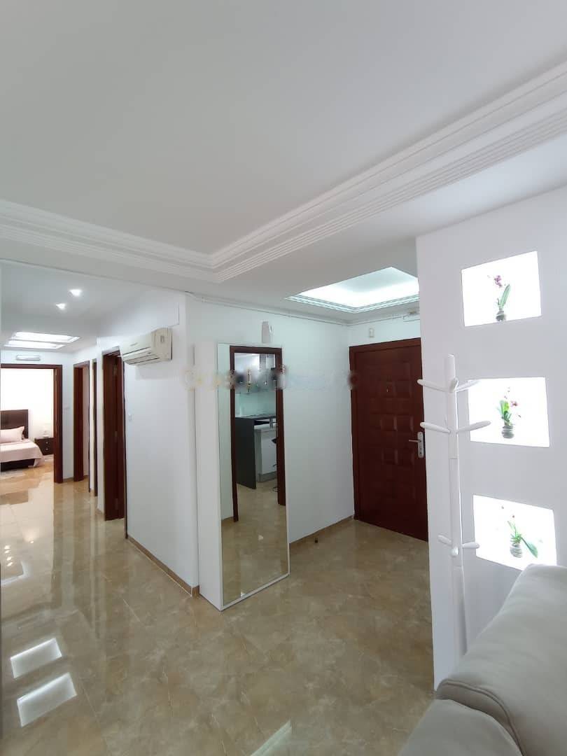 Location Appartement F4 Hydra