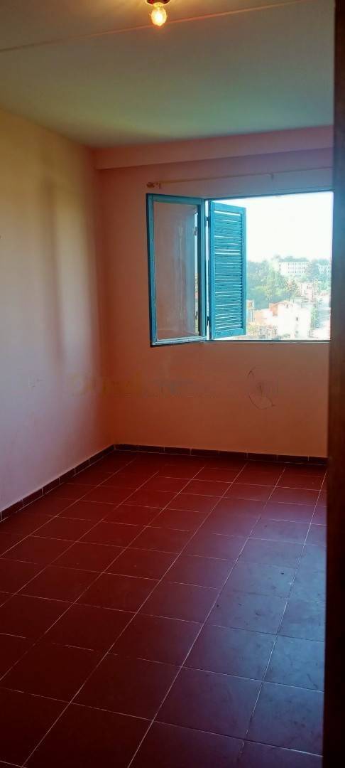 Location Appartement F3 Dely Ibrahim