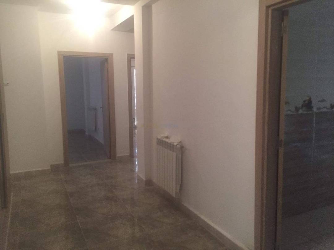 Location Appartement F4 Rouiba