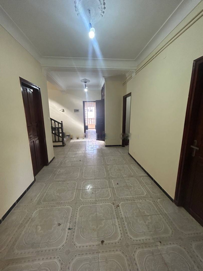 Location Villa F8 Dely Ibrahim