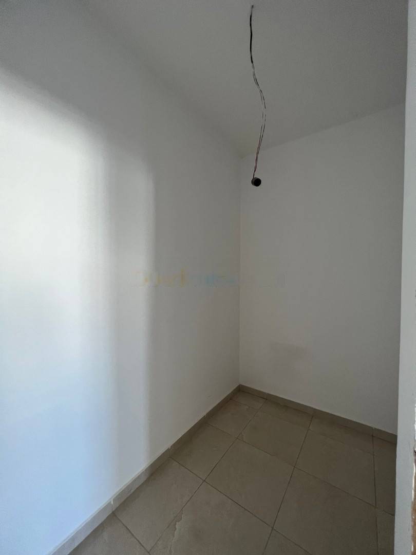 Location Appartement F6 Birkhadem