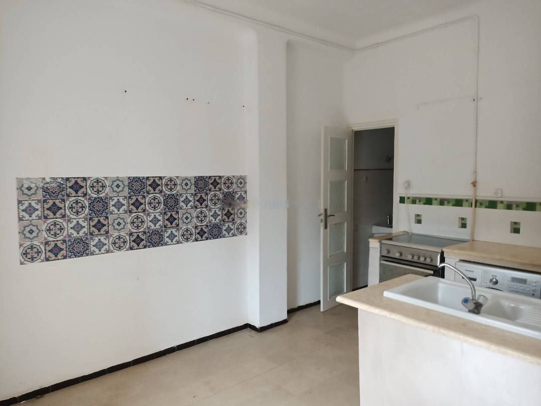 Location Appartement F4 Alger-Centre